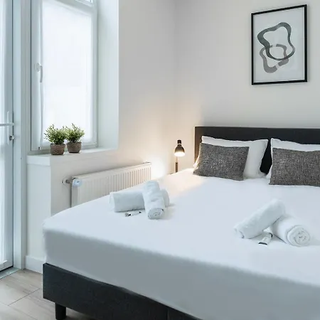 Fully Equipped Apartment, Lovely Bed