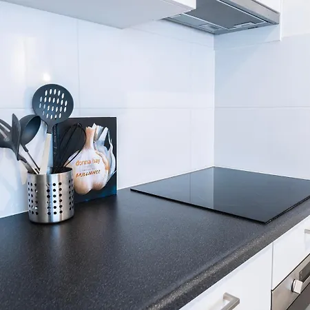 דירה Fully Equipped Apartment, Lovely Bed *