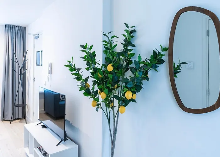 Fully Equipped Apartment, Lovely Bed * Αϊντχόφεν