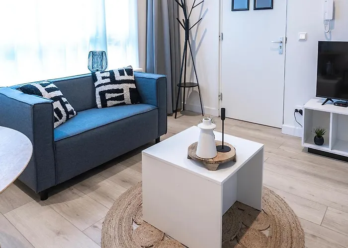 Fully Equipped Apartment, Lovely Bed